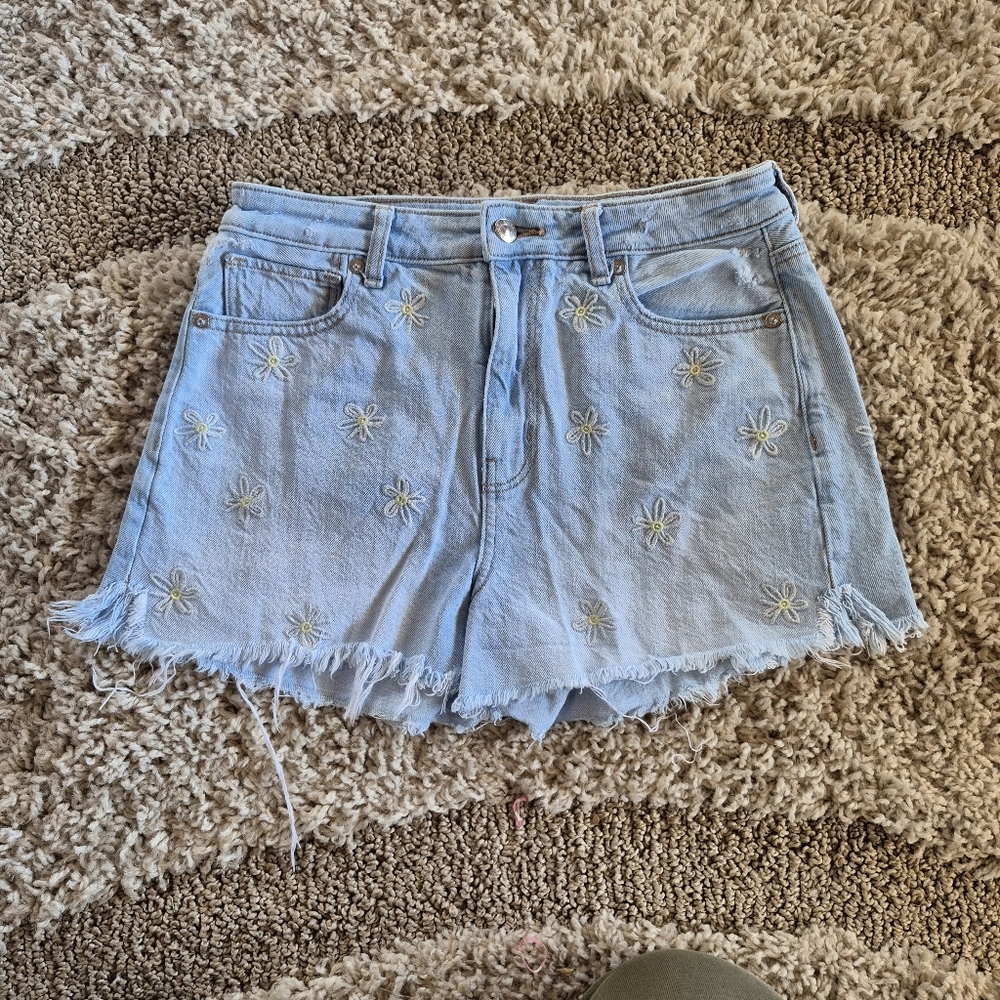 American Eagle Outfitters Jeans Shorts Floral Embroidered Womens Size 4 Summer